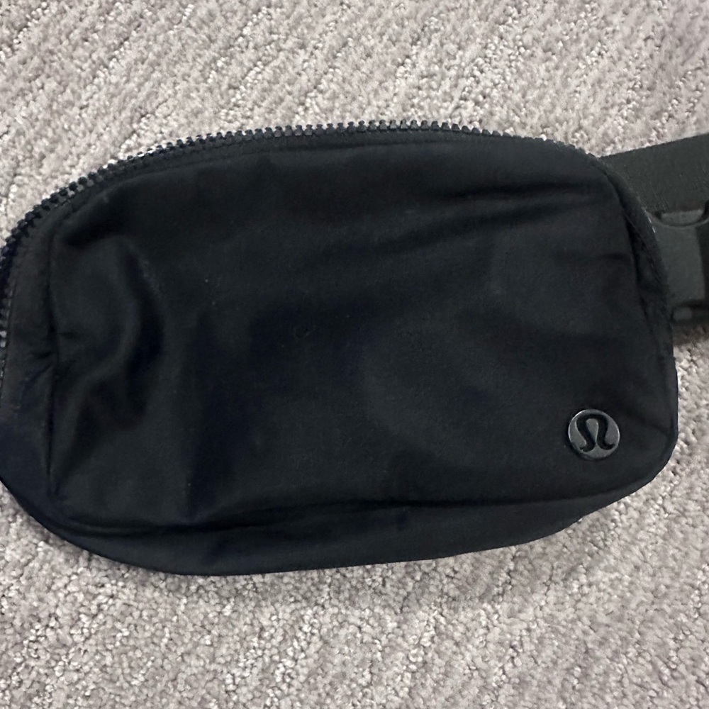 lululemon athletica Black Belt Bag